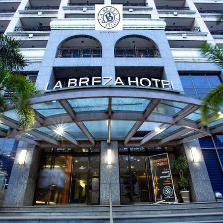 La Breza Hotel Quezon City Exterior foto